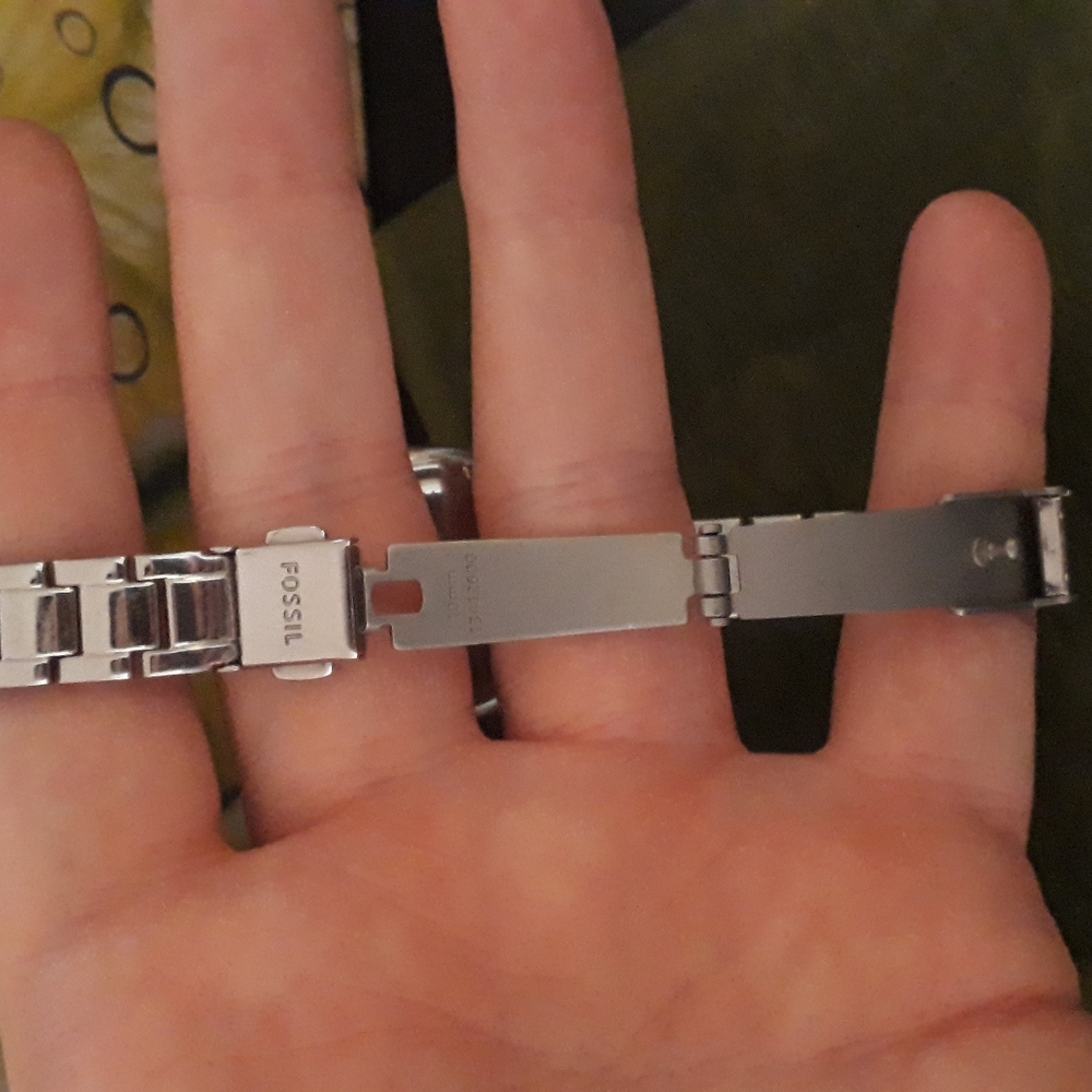 FOSSIL Silver Tone Watch With CZ - Picture 7 of 7